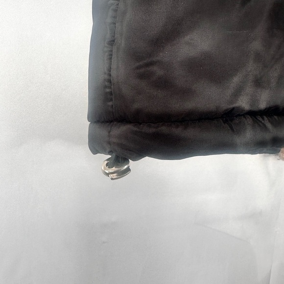 Black Puffer Vest with Tan Sherpa Collar Size L - Picture 10 of 11